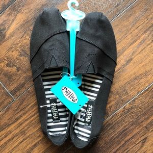 Women’s Black Canvas Slip On Shoes